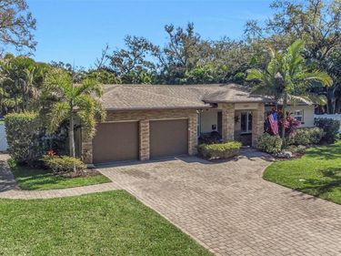 1437 COUNTRY CLUB RD N ROAD N, Unit COUNTRY CL, ST PETERSBURG, FL 33710