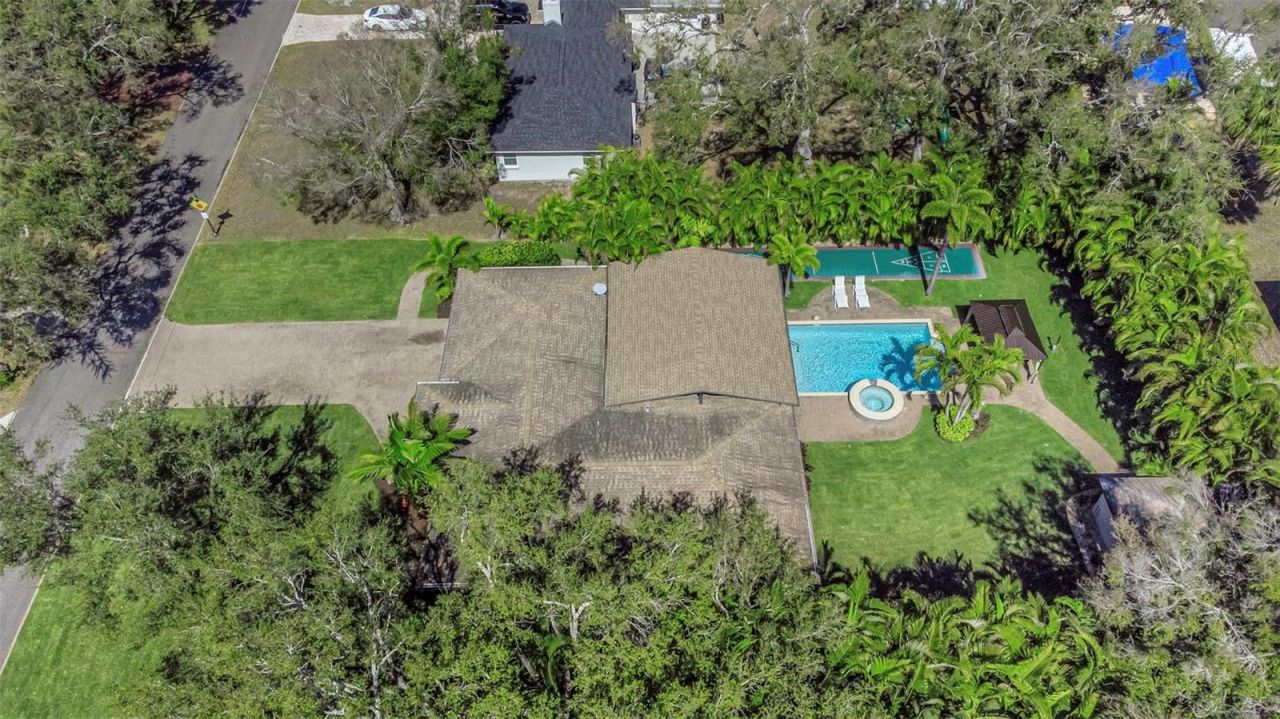 1437 Country Club Rd N Road N, Unit COUNTRY CL, Saint Petersburg, FL 33710 Photo