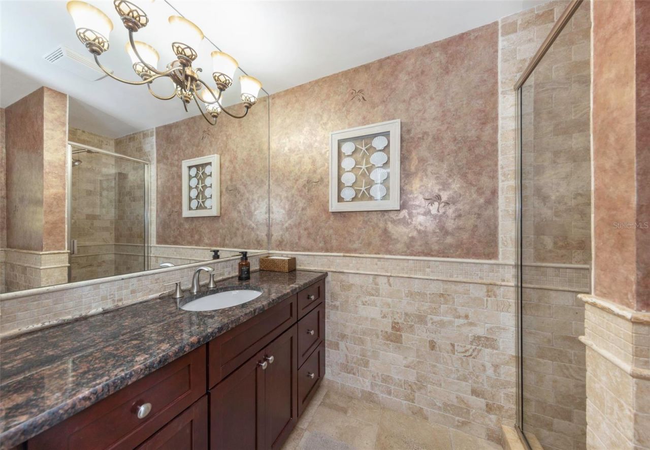 1437 Country Club Rd N Road N, Unit COUNTRY CL, Saint Petersburg, FL 33710 Photo