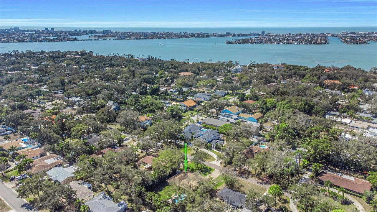 1437 Country Club Rd N Road N, Unit COUNTRY CL, Saint Petersburg, FL 33710 Photo