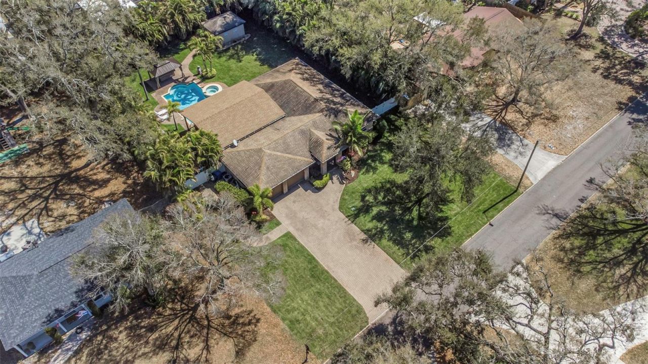 1437 Country Club Rd N Road N, Unit COUNTRY CL, Saint Petersburg, FL 33710 Photo