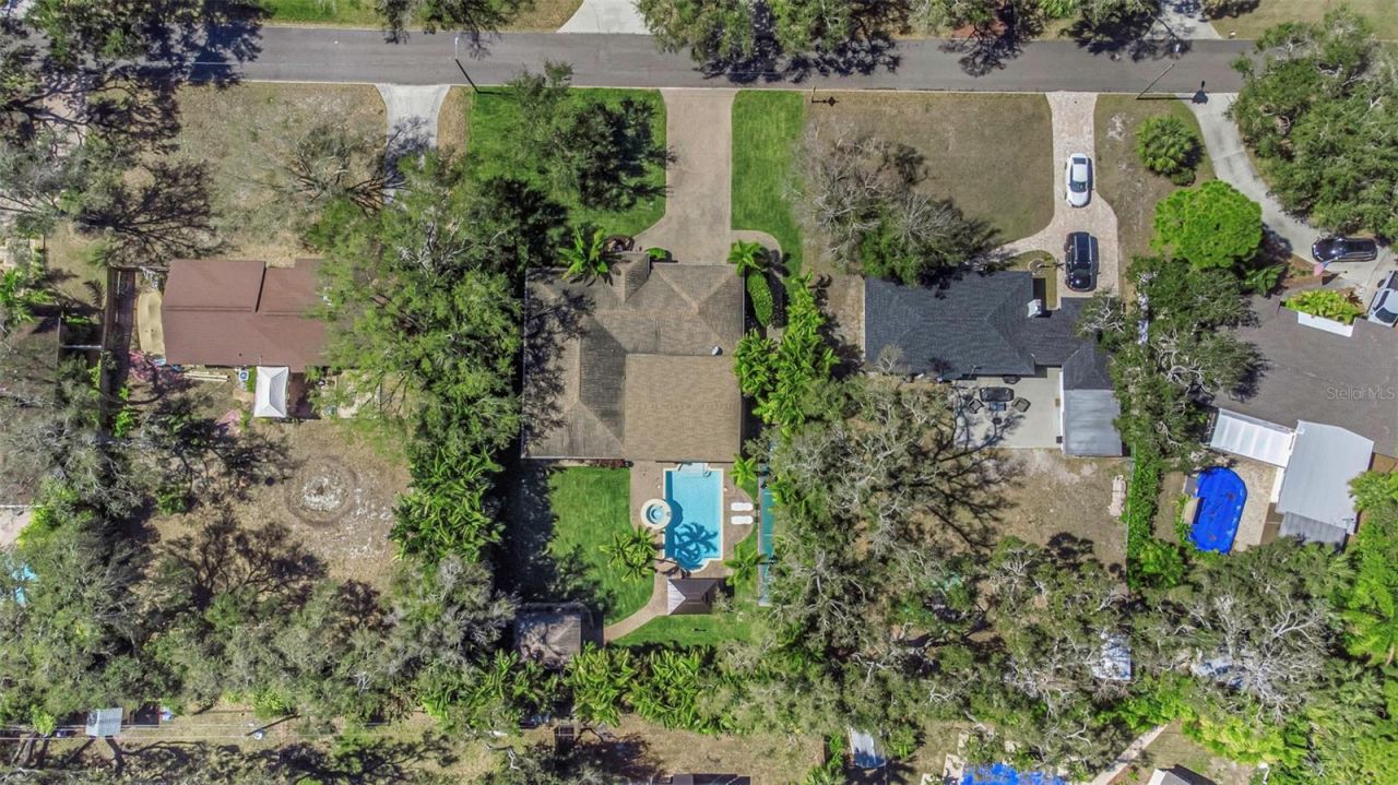 1437 Country Club Rd N Road N, Unit COUNTRY CL, Saint Petersburg, FL 33710 Photo