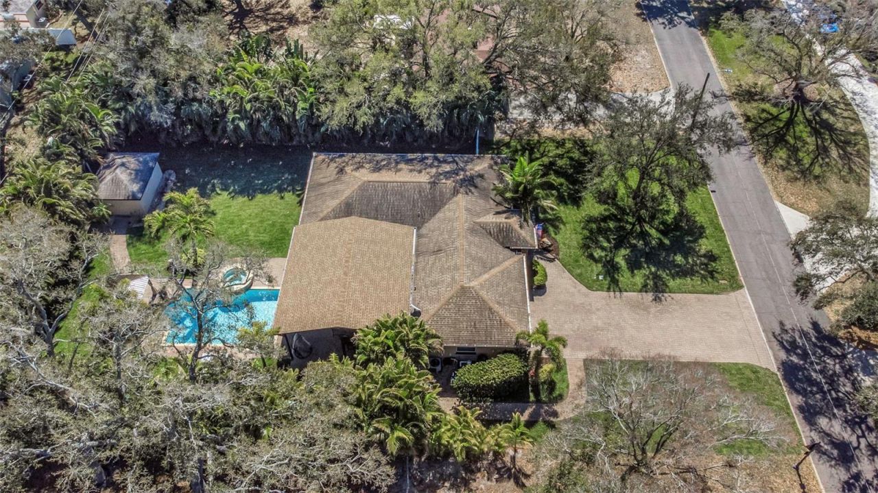 1437 Country Club Rd N Road N, Unit COUNTRY CL, Saint Petersburg, FL 33710 Photo