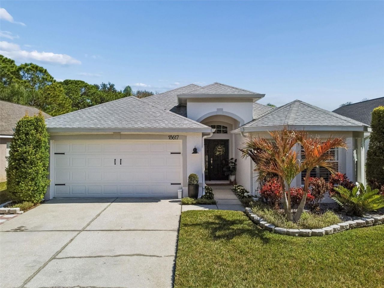 18617 Le Dauphine Place, Lutz, FL 33558 Main Photo