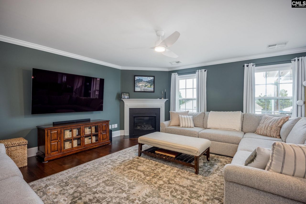 691 Gladiolus Photo 22