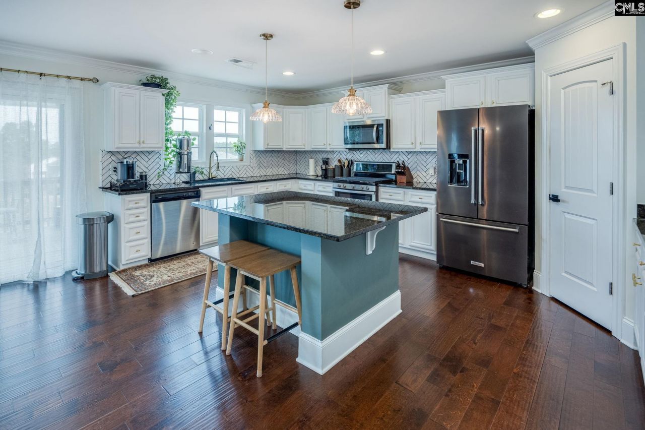 691 Gladiolus Photo 23