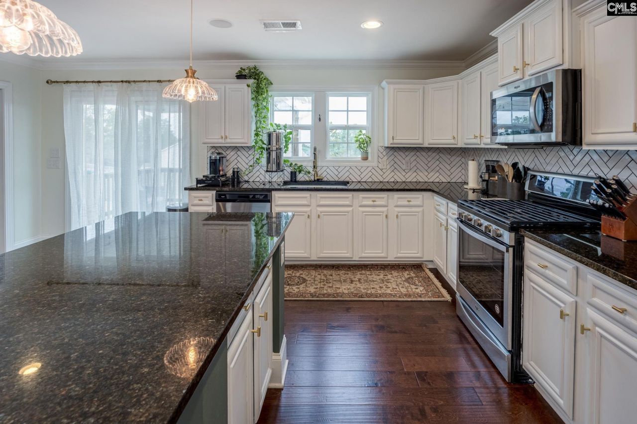 691 Gladiolus Photo 26