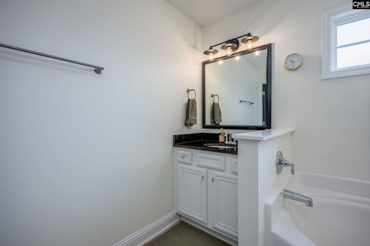 691 Gladiolus Photo 38