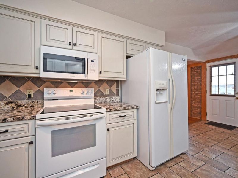 2140 Trailwood Drive, Cincinnati, OH 45230 Photo 16