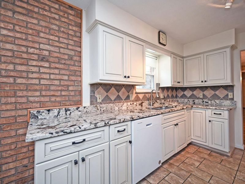 2140 Trailwood Drive, Cincinnati, OH 45230 Photo 18