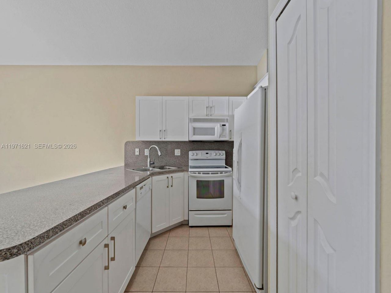 704 SE 14th Pl, Homestead, FL 33033 Photo