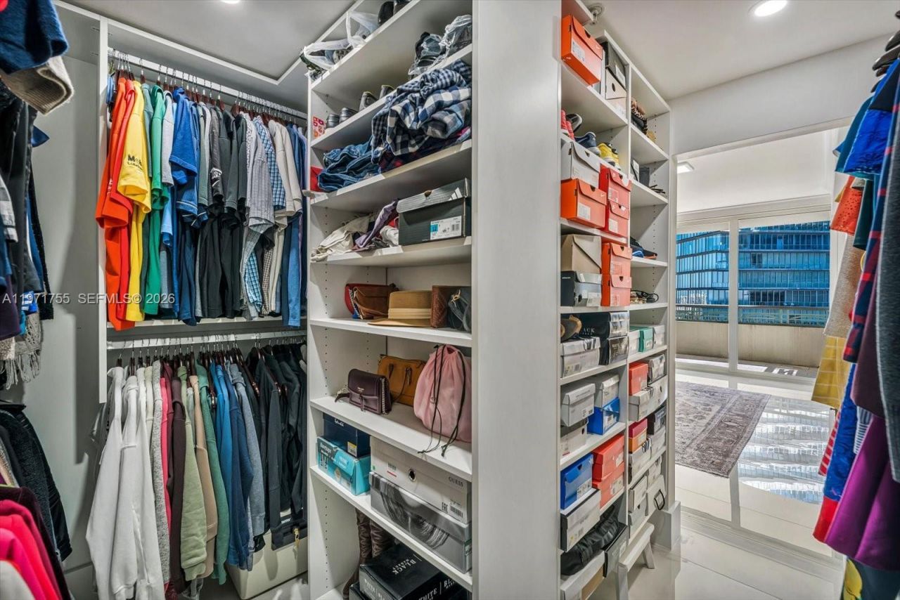 3400 SW 27th Ave , Unit 1601, Miami, FL 33133 Photo