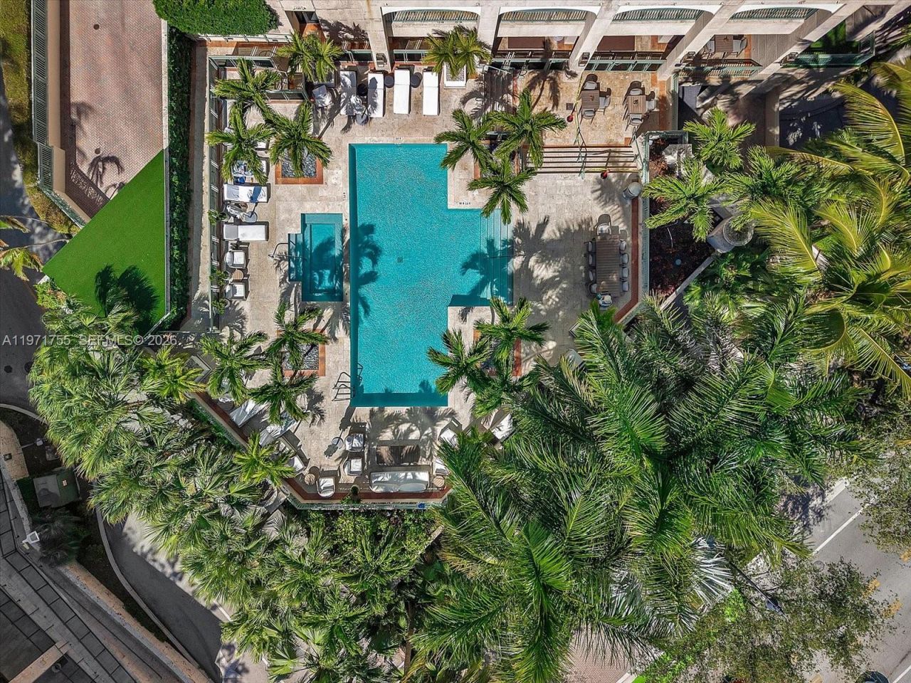 3400 SW 27th Ave , Unit 1601, Miami, FL 33133 Photo