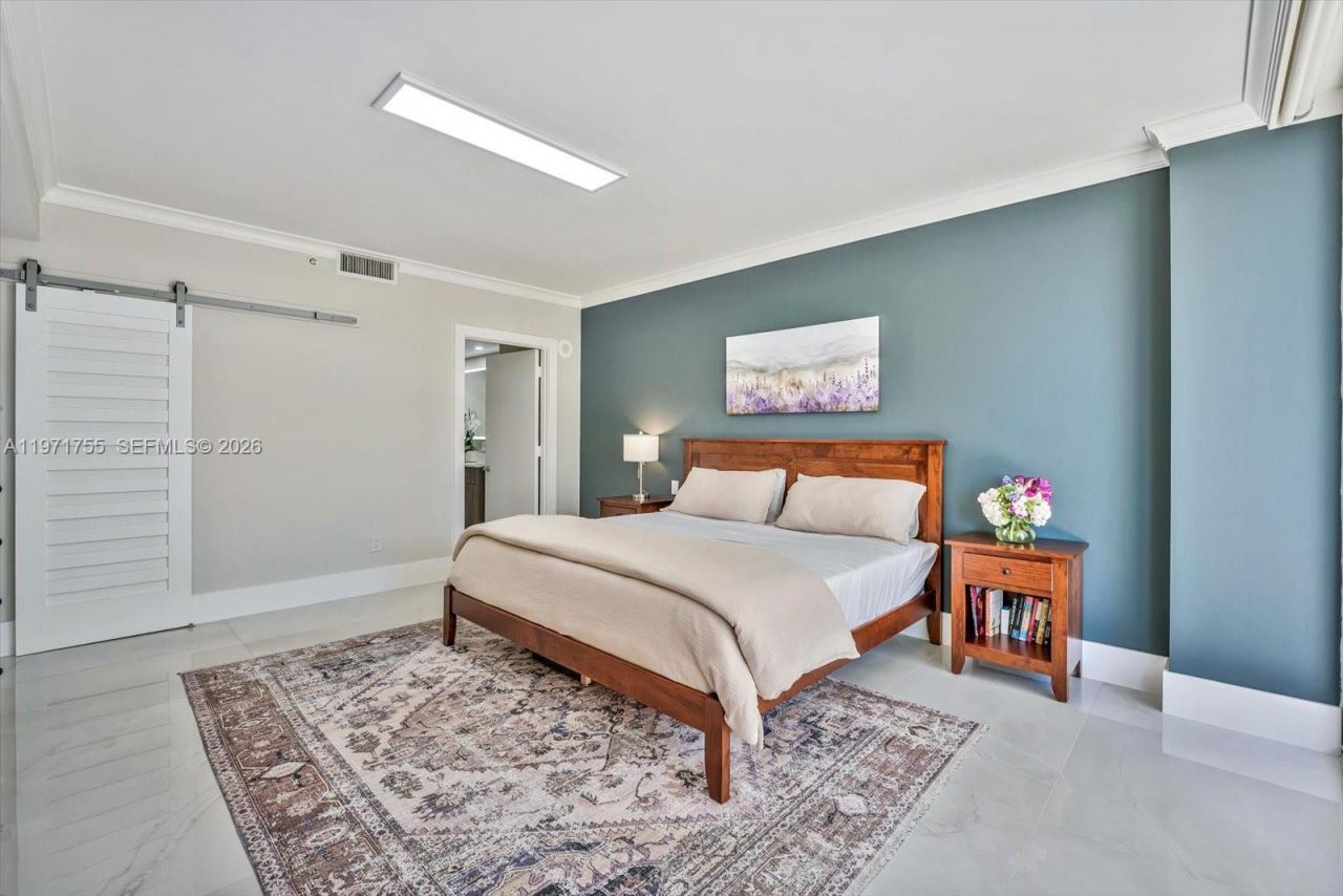 3400 SW 27th Ave , Unit 1601, Miami, FL 33133 Photo