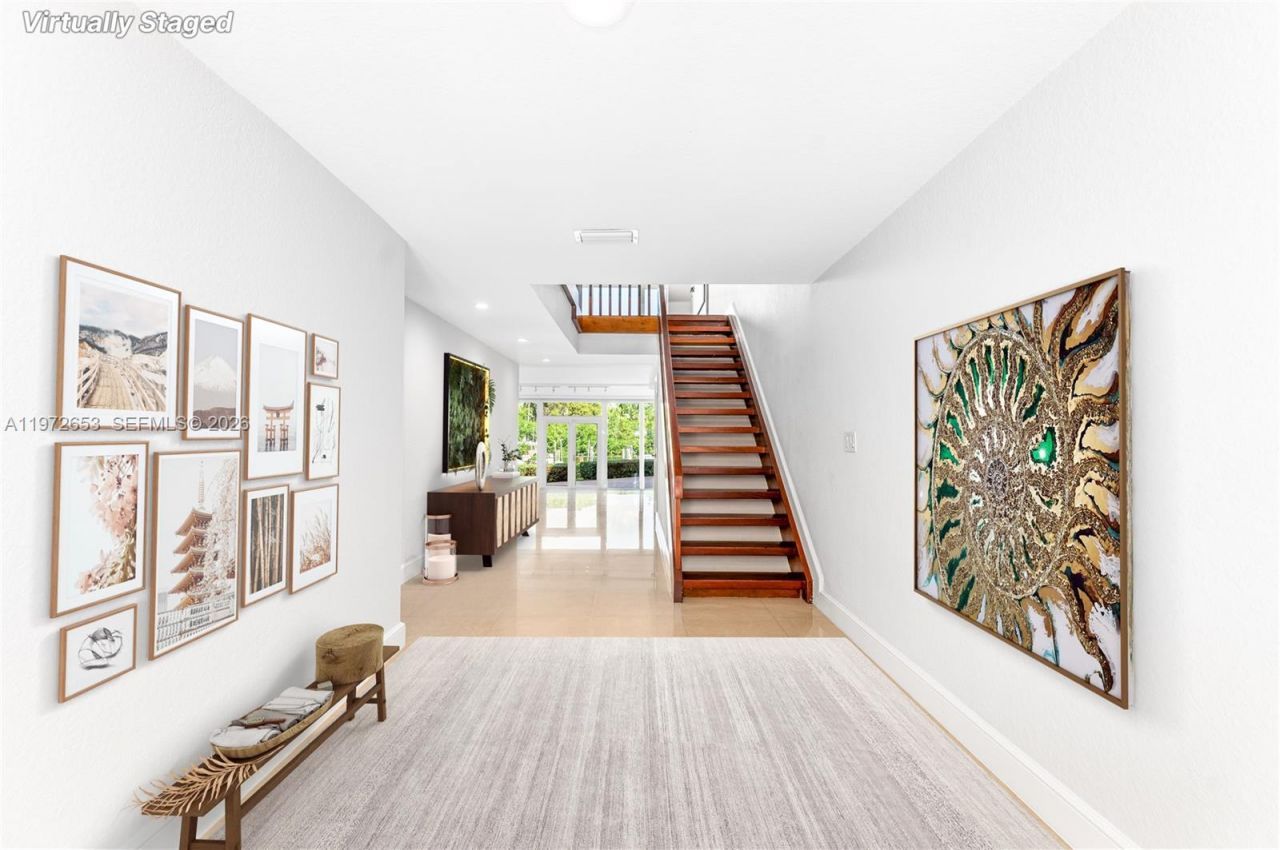 5990 Paradise Point Dr , Palmetto Bay, FL 33157 Photo