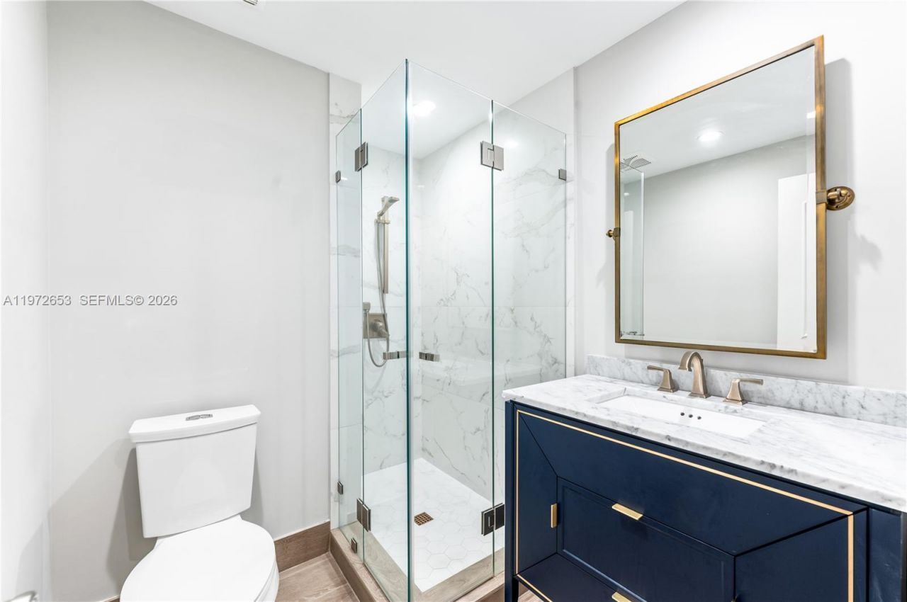 5990 Paradise Point Dr , Palmetto Bay, FL 33157 Photo