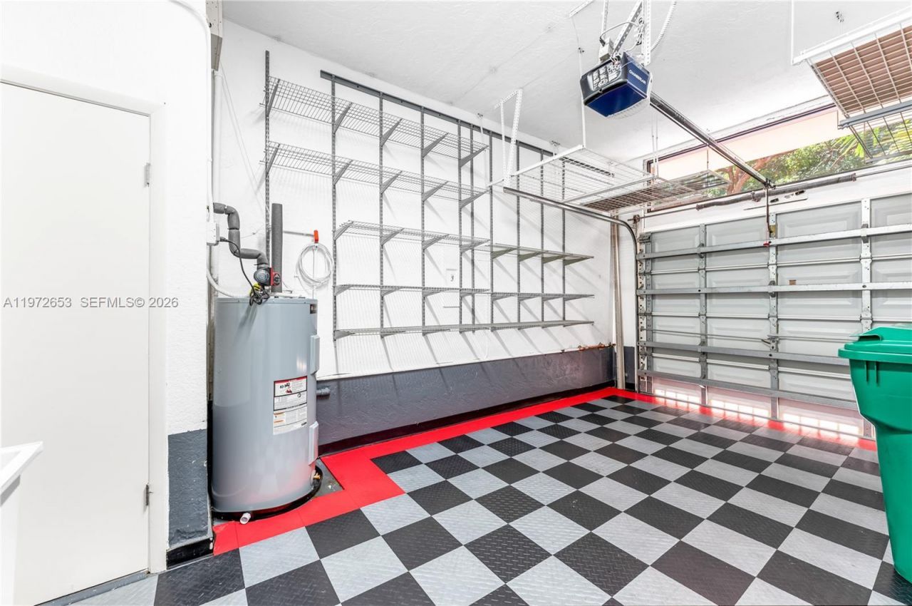 5990 Paradise Point Dr , Palmetto Bay, FL 33157 Photo