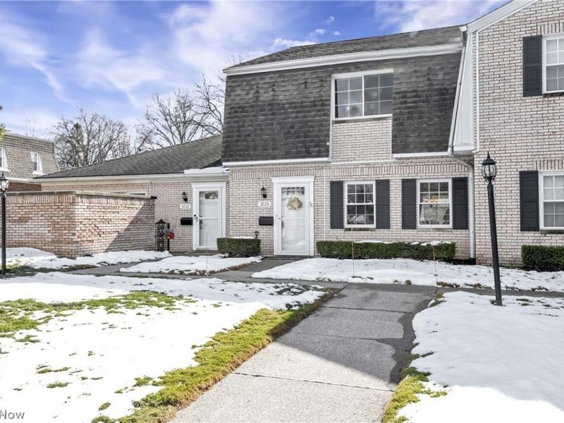 3720 Addington Court, Unit M177, Fairview Park, OH 44126 Photo 3