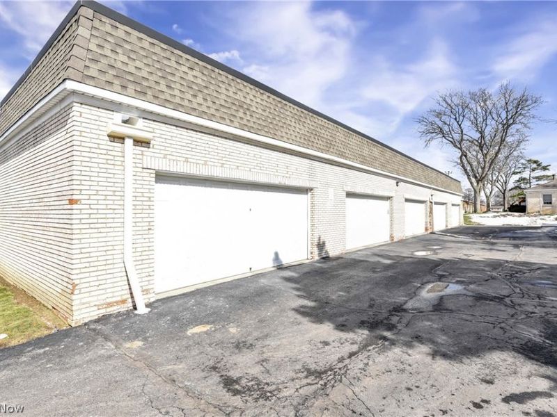 3720 Addington Court, Unit M177, Fairview Park, OH 44126 Photo 34