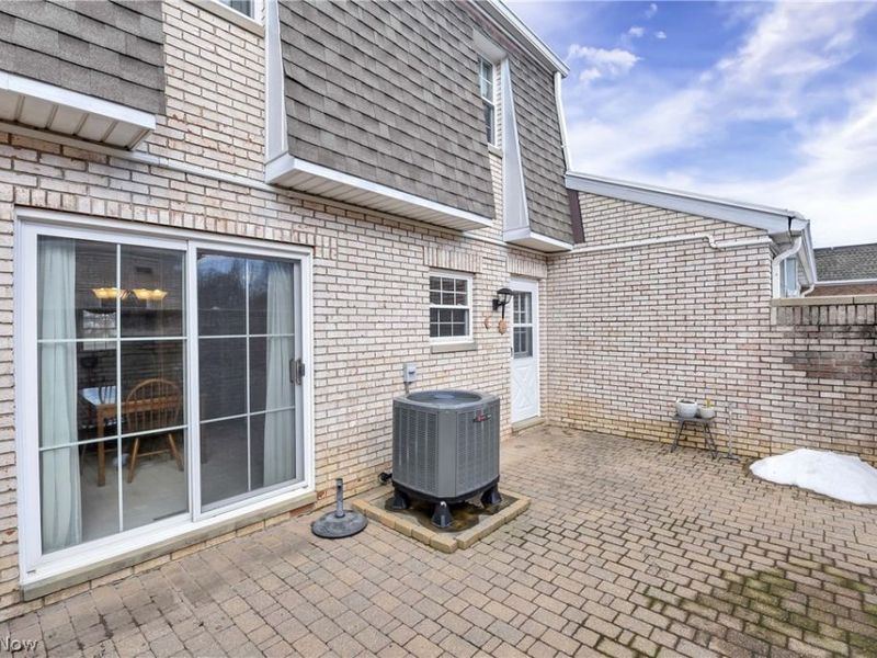 3720 Addington Court, Unit M177, Fairview Park, OH 44126 Photo 5