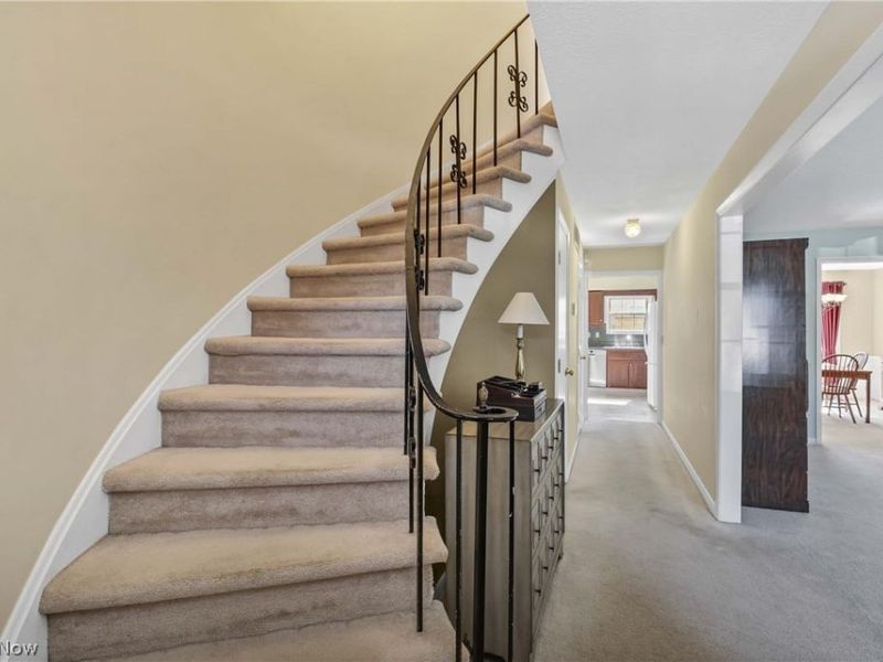 3720 Addington Court, Unit M177, Fairview Park, OH 44126 Photo 9