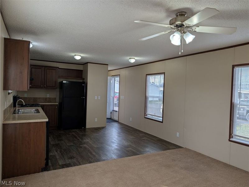 230 Cedar Brook Drive, Elyria, OH 44035 Photo 4