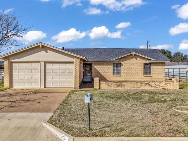 1701 12th Street, Mineral Wells, TX 76067