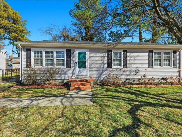 2 Watts Drive , Hampton, VA 23666