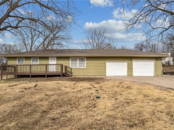 306 E 165th Street, Belton, MO 64012