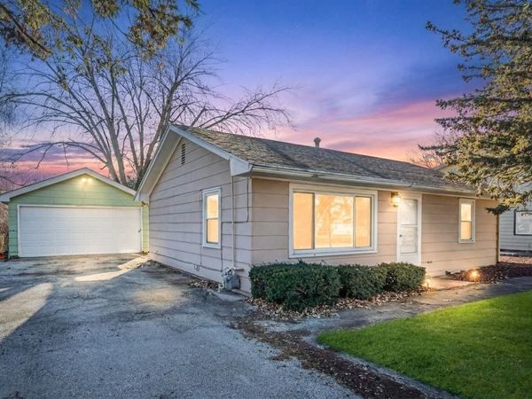 104 Louis Road, Joliet, IL 60433