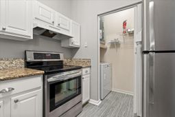 1600 Long Grove Drive photo 4