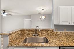 1600 Long Grove Drive photo 4