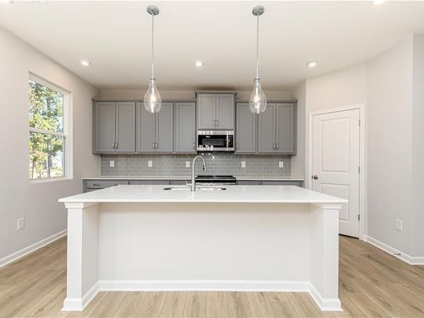 744 Coventry Cove Way , Acworth, GA 30102