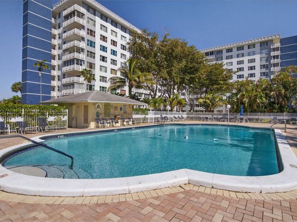 4400 Hillcrest Dr, Unit 704, Hollywood, FL 33021