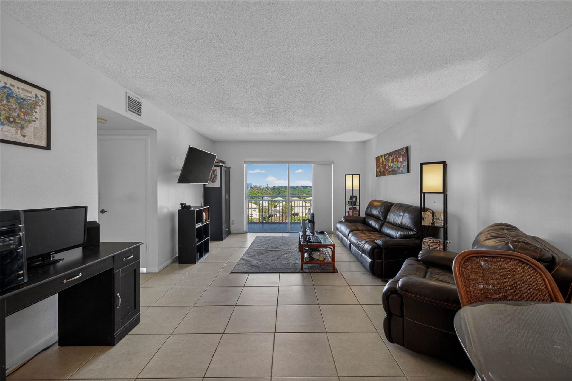 4400 Hillcrest Drive, Unit 704, Hollywood, FL 33021 Photo