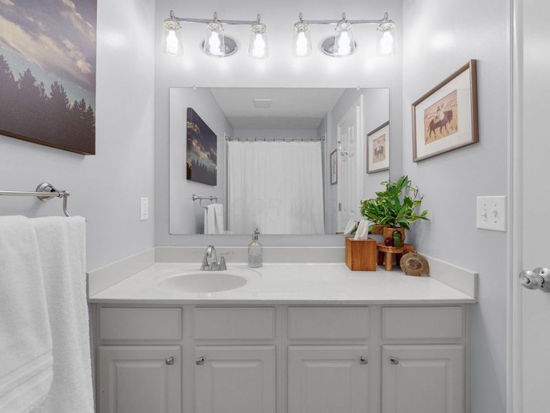 787 Centerpark Drive, Westerville, OH 43082 Photo 32