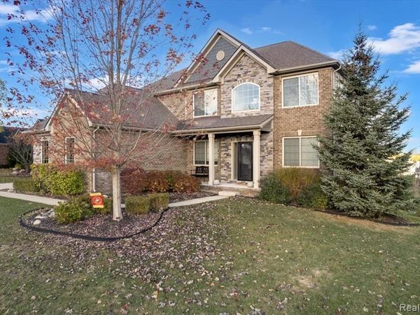 496 Overlook Drive, Oxford Twp, MI 48371