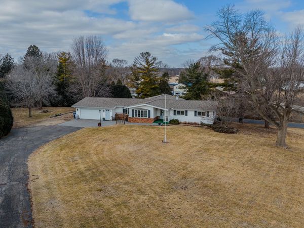 30 S Fairground Avenue, Princeton, IL 61356