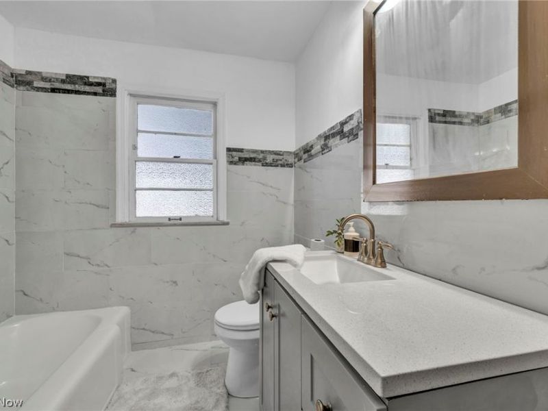 1081 Carver Road, Cleveland Heights, OH 44112 Photo 17