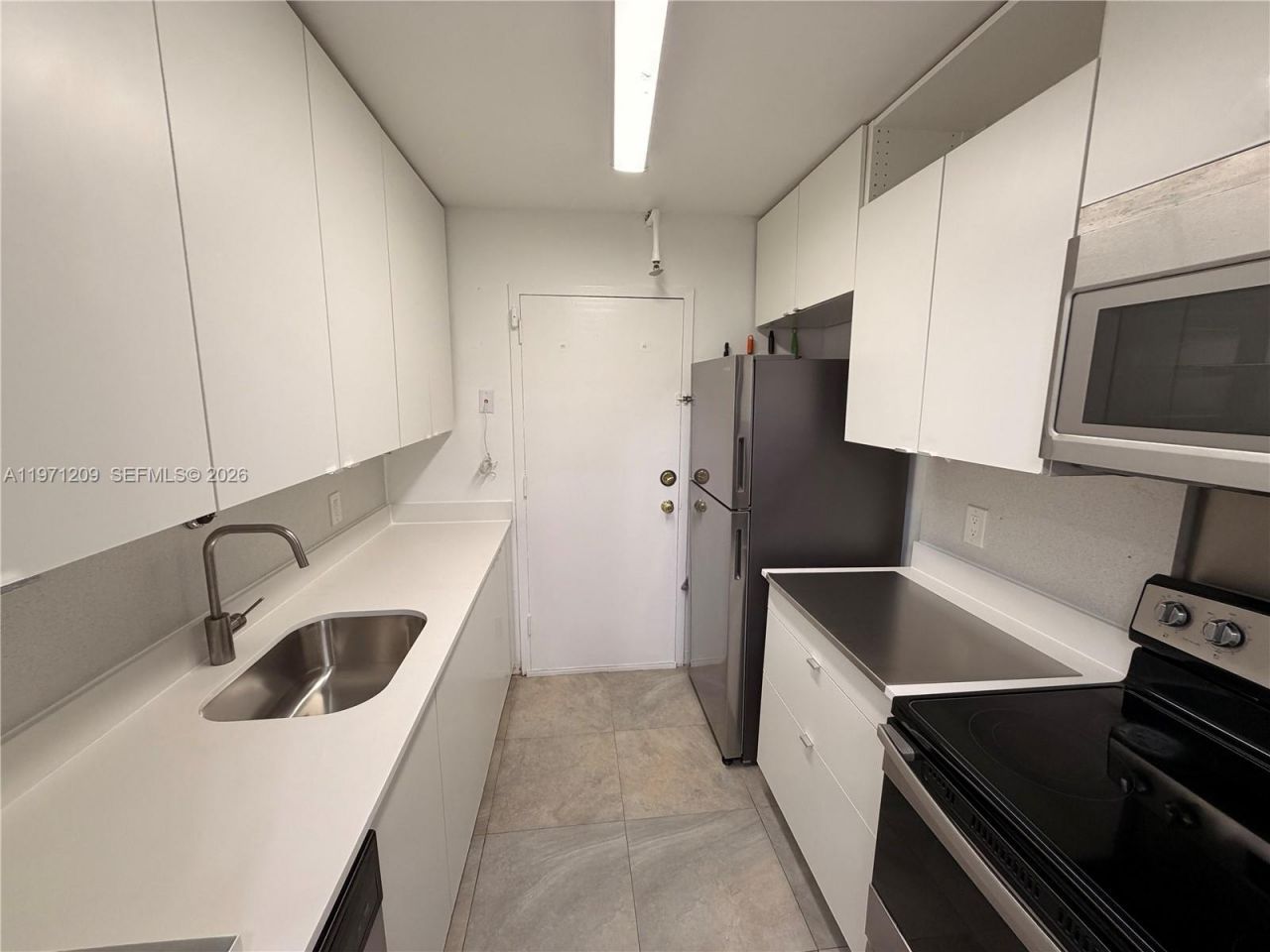 2350 NE 135th St , Unit 503, North Miami, FL 33181 Photo