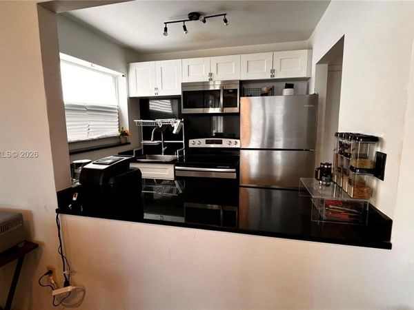 1990 Marseille Dr, Unit 407, Miami Beach, FL 33141