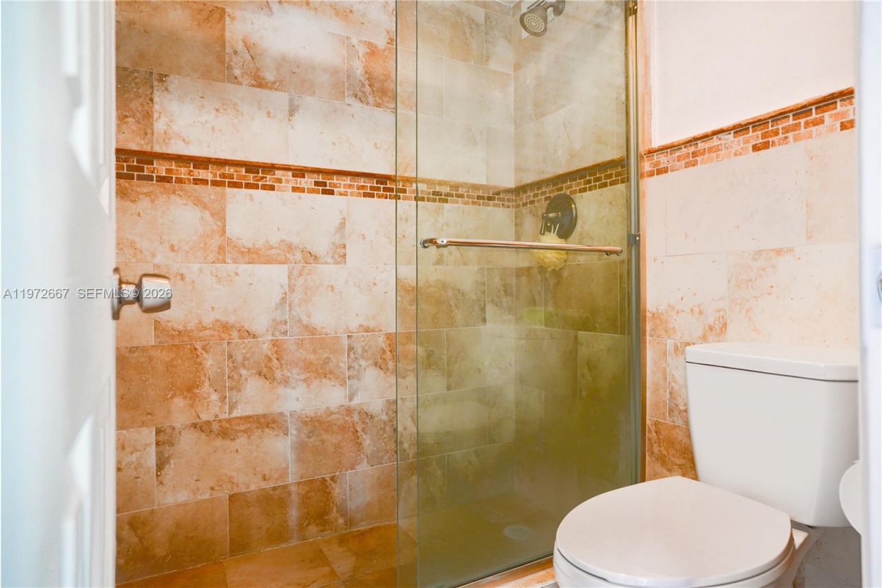 11111 Biscayne Blvd, Unit 20E, Miami, FL 33181 Photo