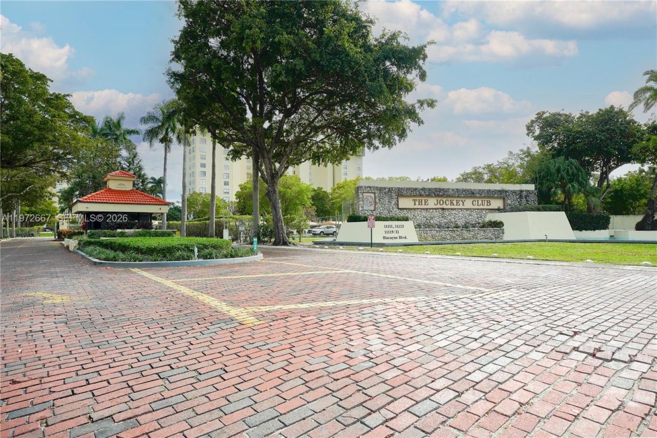 11111 Biscayne Blvd, Unit 20E, Miami, FL 33181 Photo