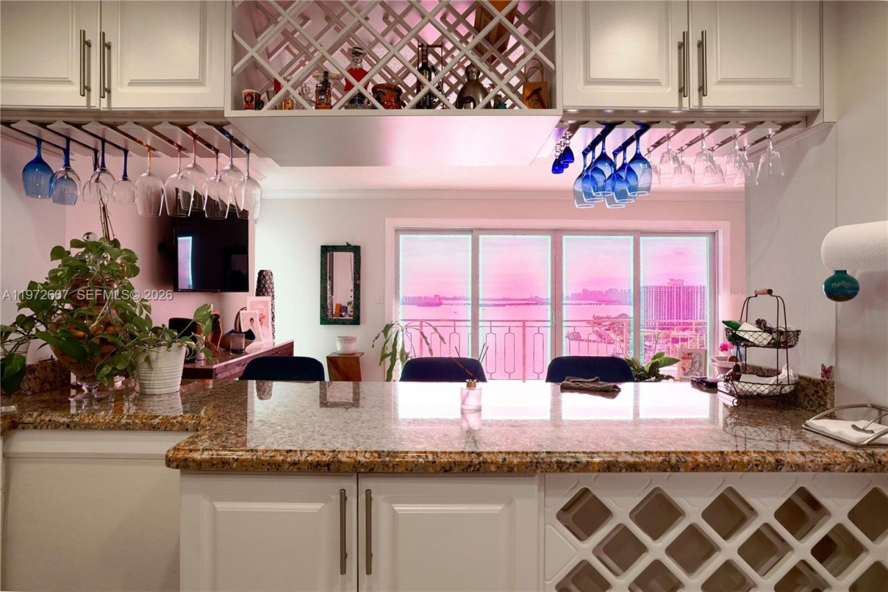 11111 Biscayne Blvd, Unit 20E, Miami, FL 33181 Photo