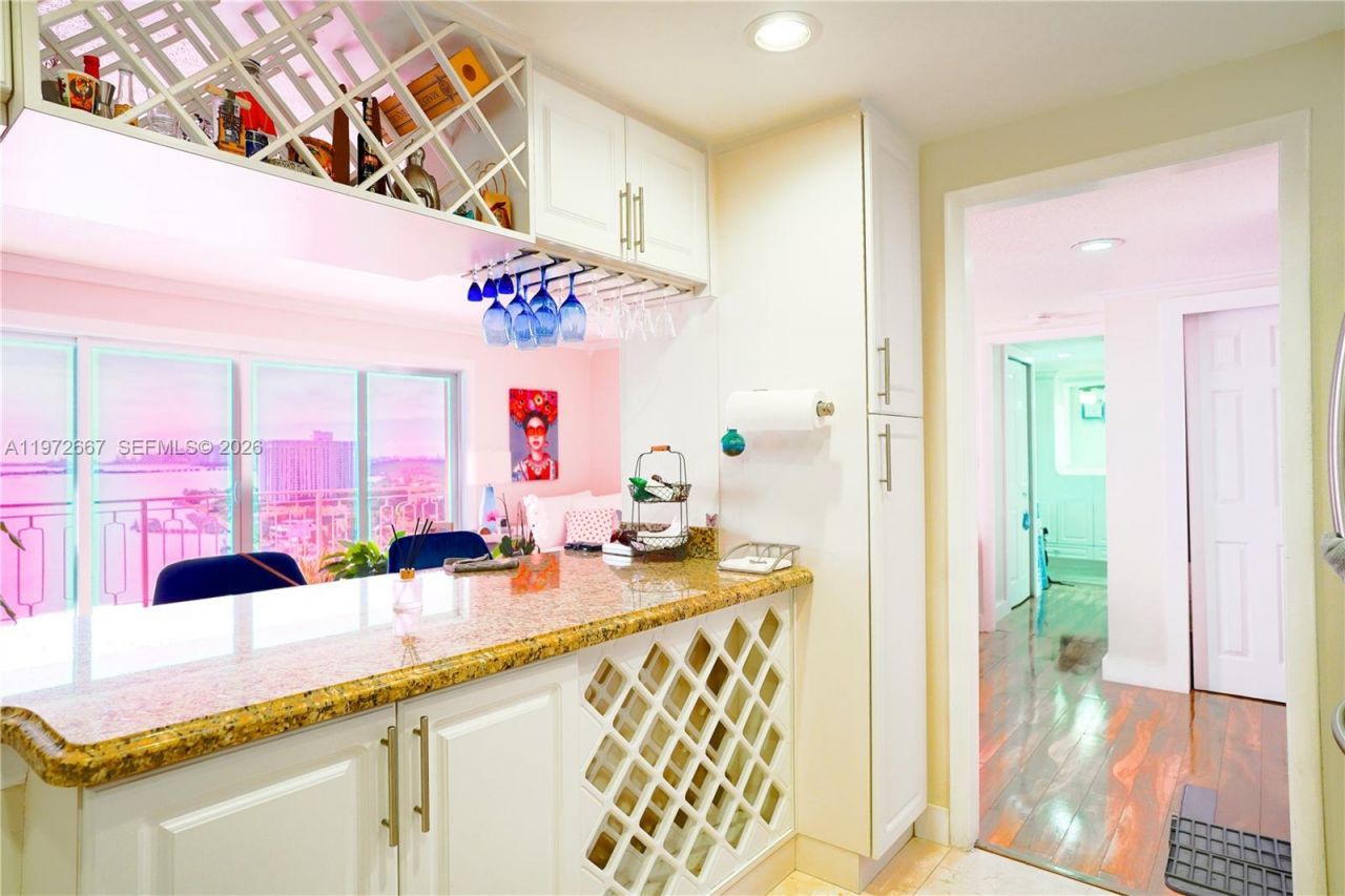 11111 Biscayne Blvd, Unit 20E, Miami, FL 33181 Photo