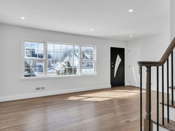 11 Barbara Drive , Farmingdale, NY 11735