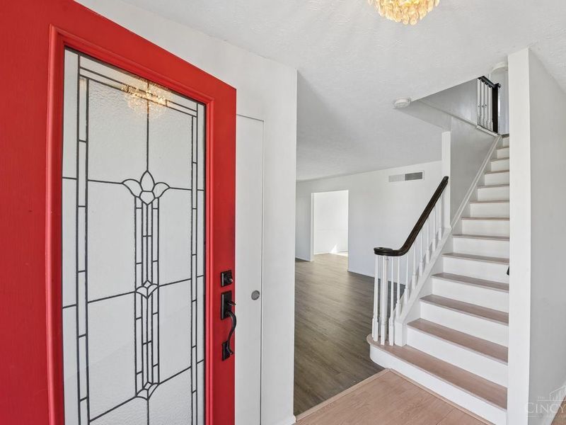 1128 Oldwick Drive, Reading, OH 45215 Photo 2