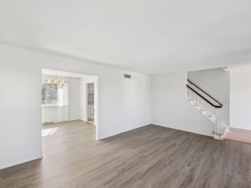 1128 Oldwick Drive, Reading, OH 45215 Photo 23