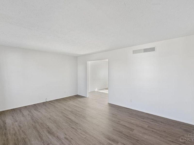 1128 Oldwick Drive, Reading, OH 45215 Photo 24