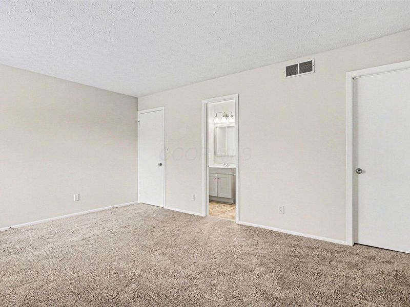 2024 Sawbury Boulevard, Columbus, OH 43235 Photo 12